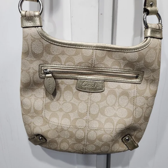 Coach Vintage Shoulder Bag, and wallet Signature, Beige, M1073-F15704 - Picture 3 of 16